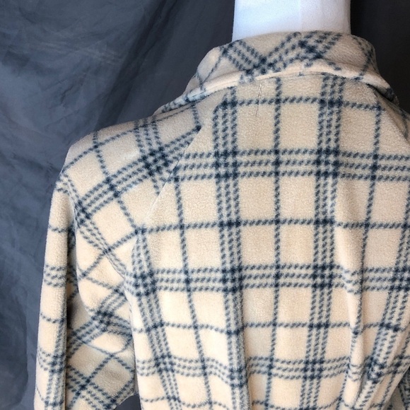 Moda Plaid Teddy Jacket with Belt - Picture 13 of 16